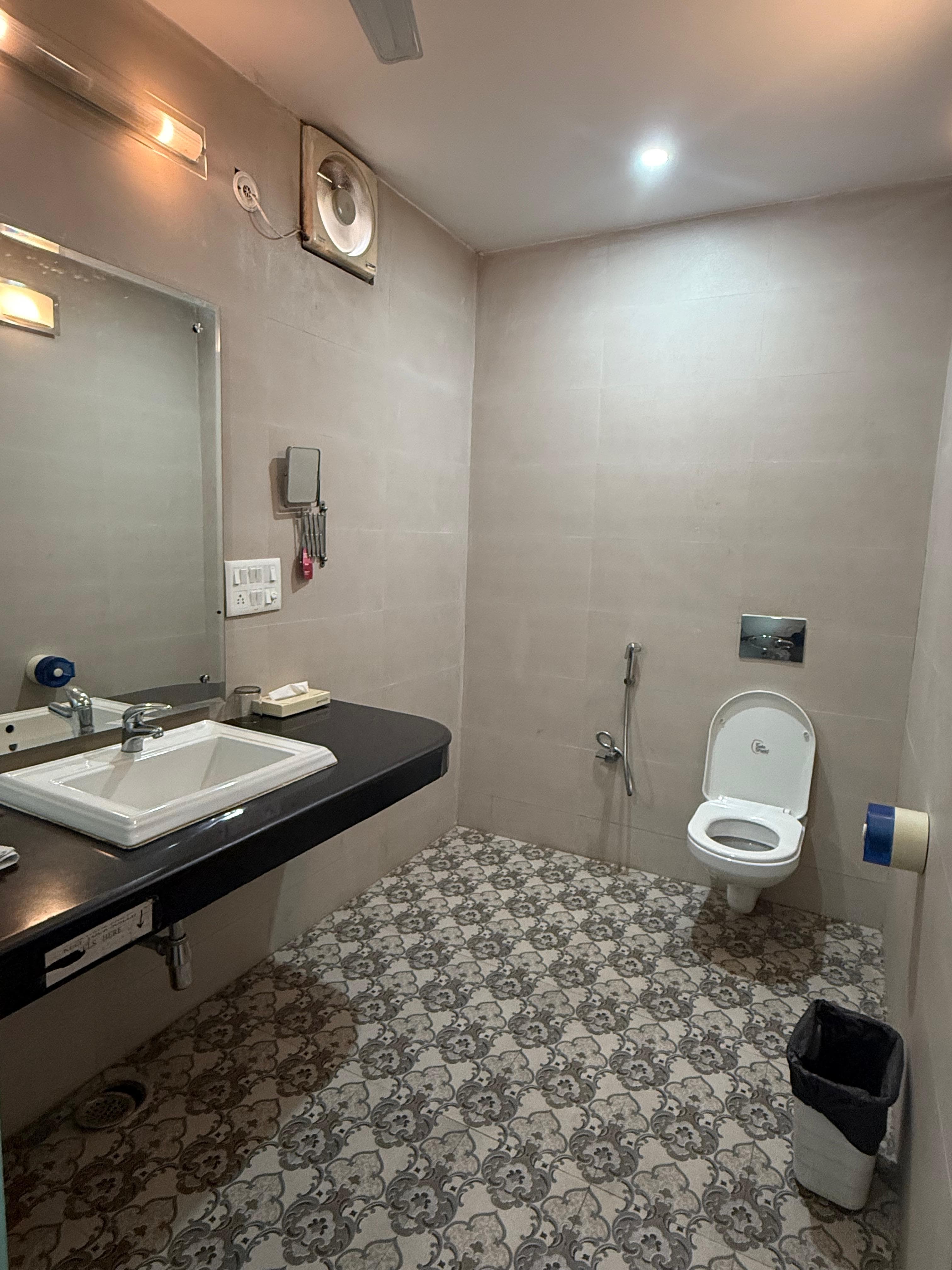 Executive Garden View Suite